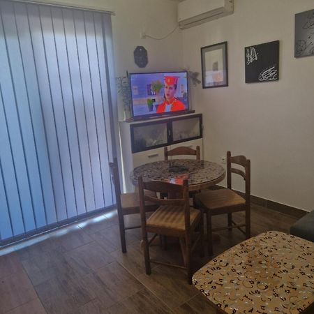 Vera Apartment Kampor Exteriér fotografie